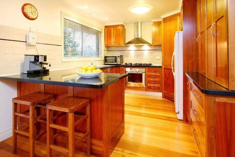11 Kurrajong Crescent, WATSONIA NORTH VIC 3087, Watsonia North - Thumbnail 2