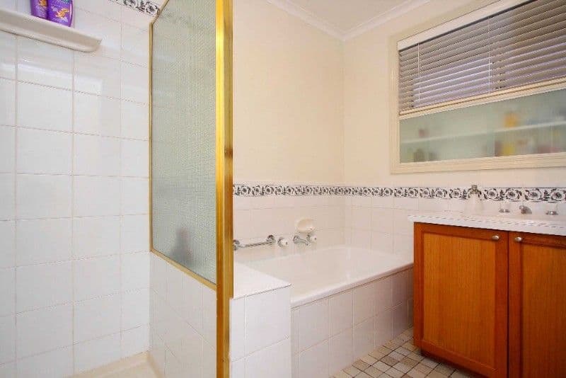 11 Kurrajong Crescent, WATSONIA NORTH VIC 3087, Watsonia North - Thumbnail 7