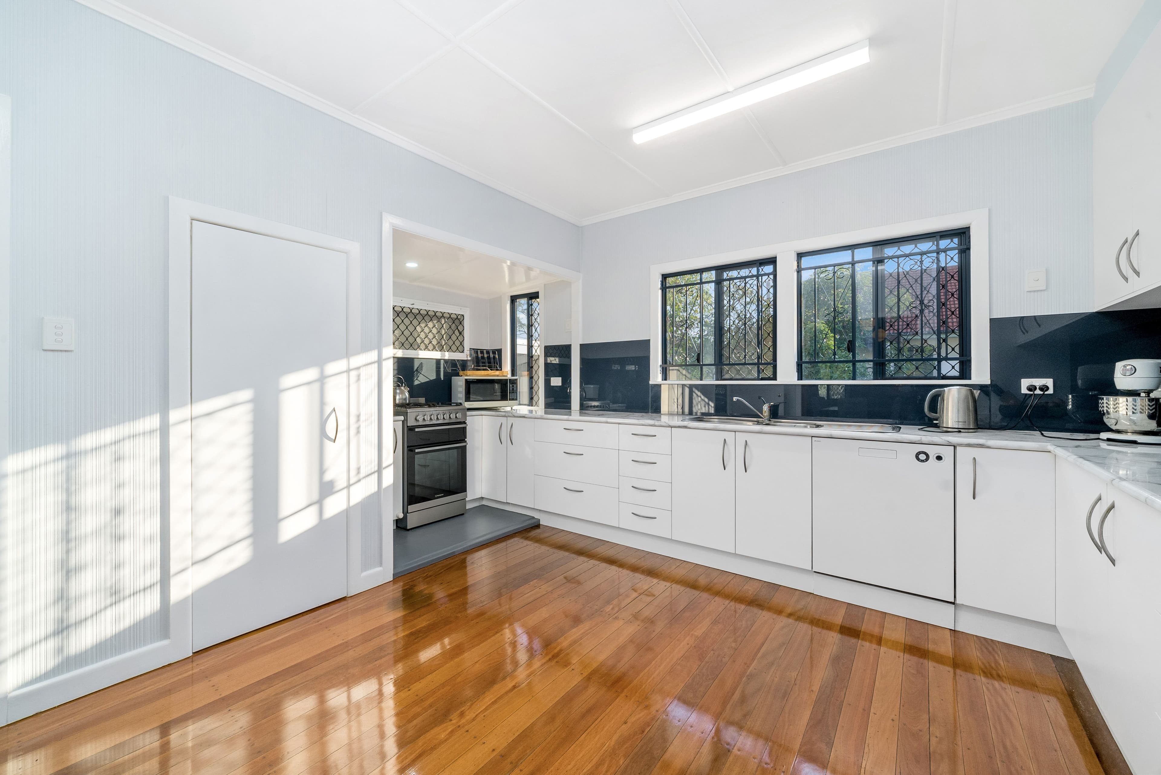 6 Prince Street, Clontarf QLD 4019, Clontarf - Thumbnail 6