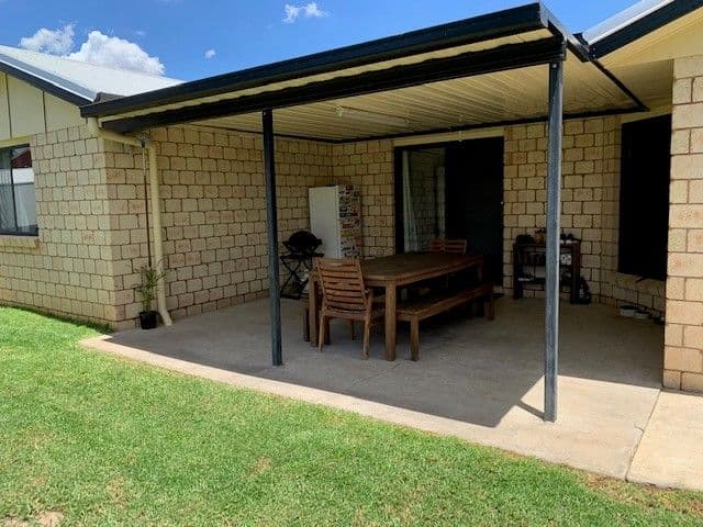 124 Bowen Street, Roma QLD 4455, Roma - Thumbnail 2
