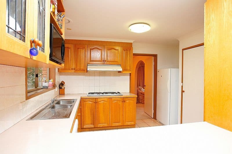 32 Pulford Crescent, MILL PARK VIC 3082, Mill Park - Thumbnail 2