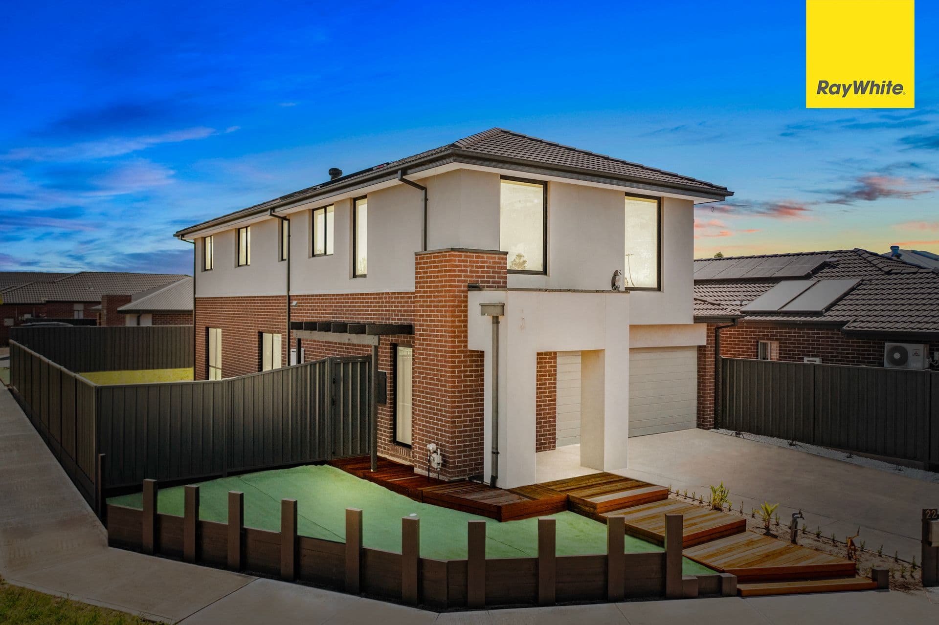 22 Oaky Crescent, COBBLEBANK VIC 3338, Cobblebank - Thumbnail 2