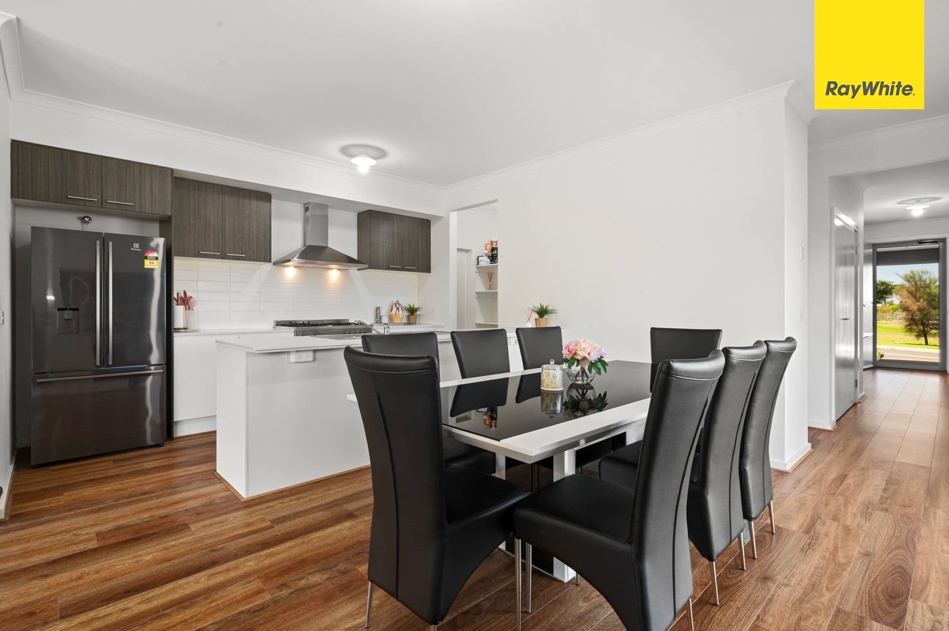 22 Oaky Crescent, COBBLEBANK VIC 3338, Cobblebank - Thumbnail 4