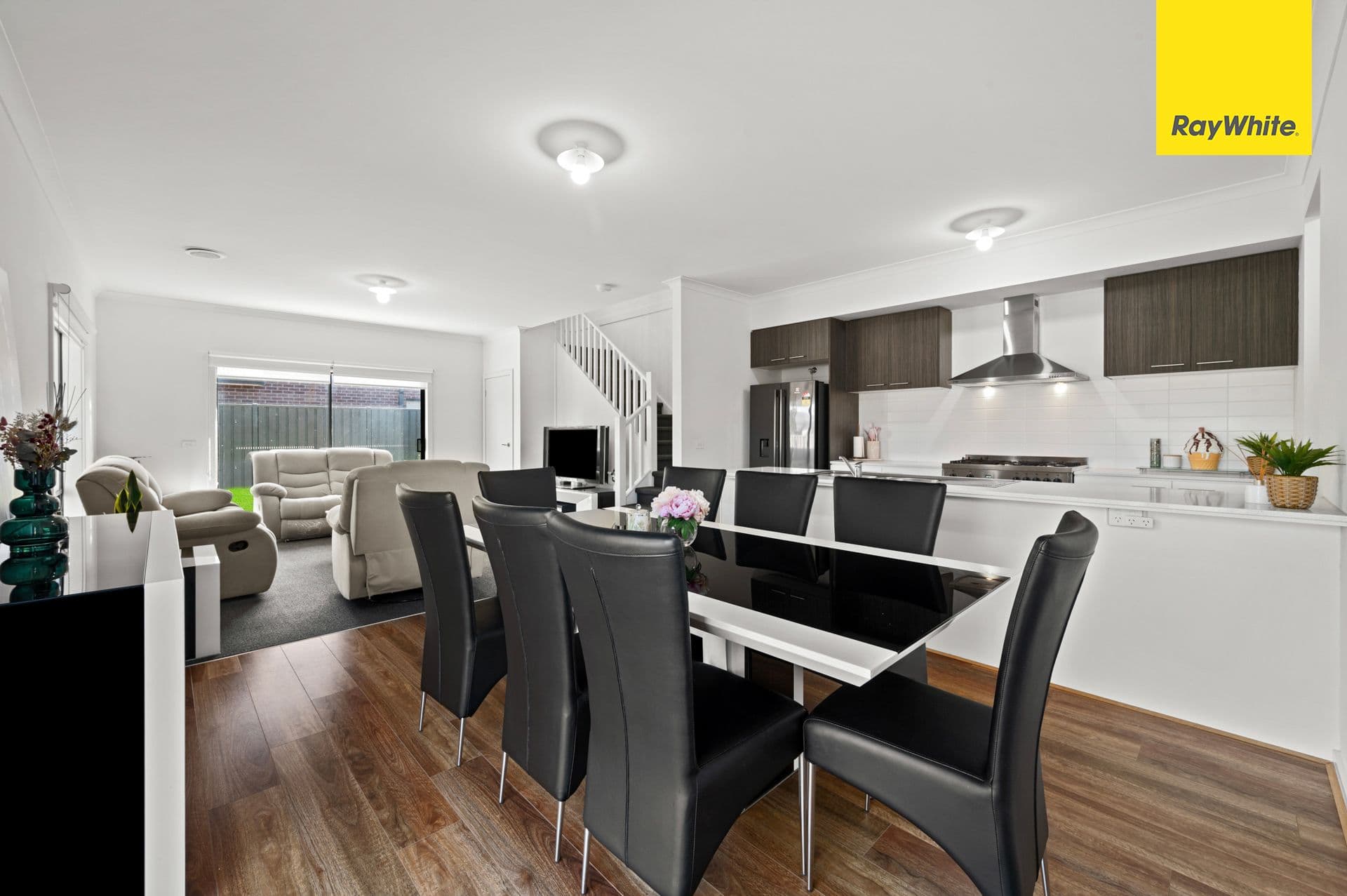 22 Oaky Crescent, COBBLEBANK VIC 3338, Cobblebank - Thumbnail 5