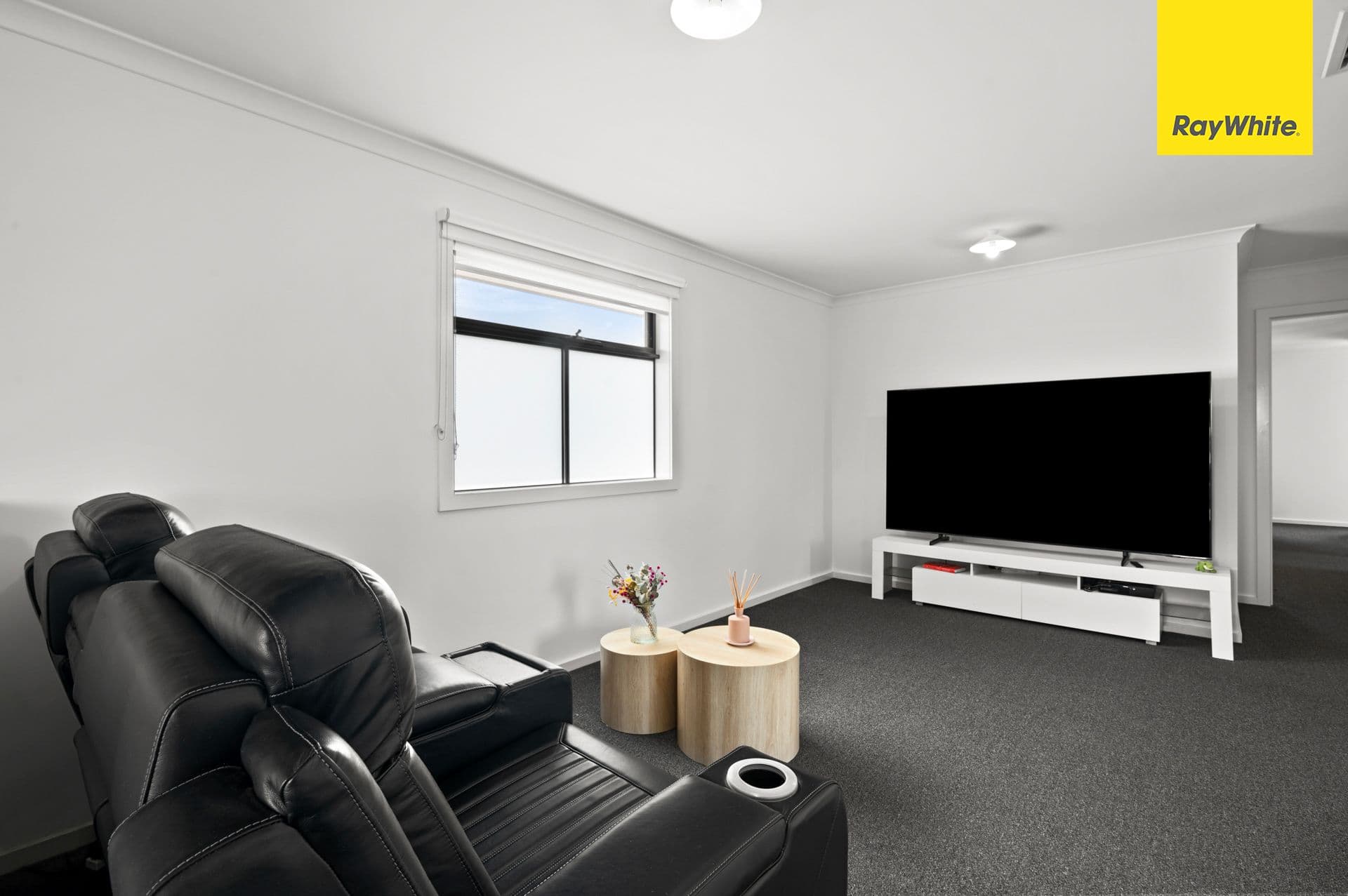 22 Oaky Crescent, COBBLEBANK VIC 3338, Cobblebank - Thumbnail 7