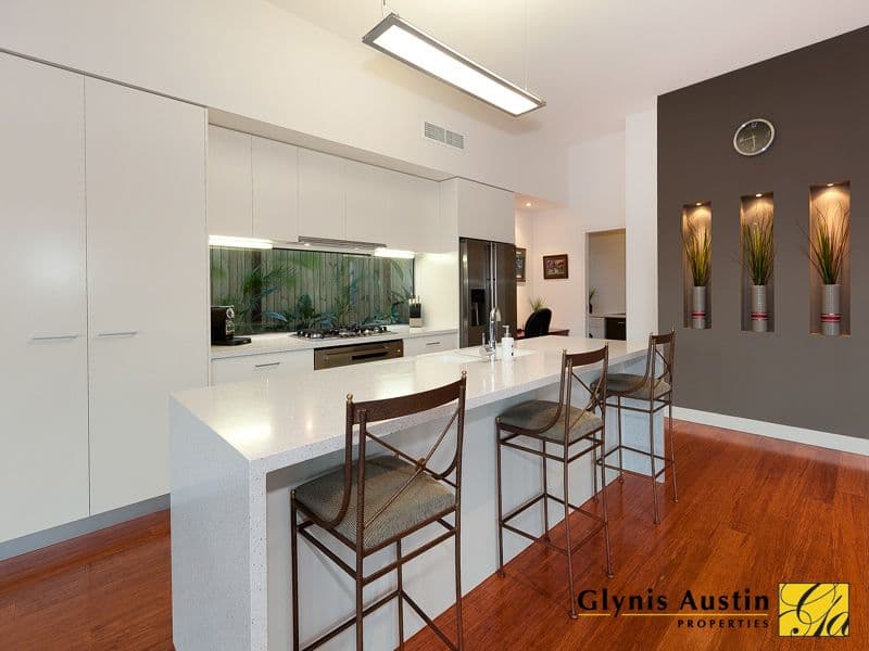 10 Mackay Terrace, BARDON QLD 4065, Bardon - Thumbnail 5