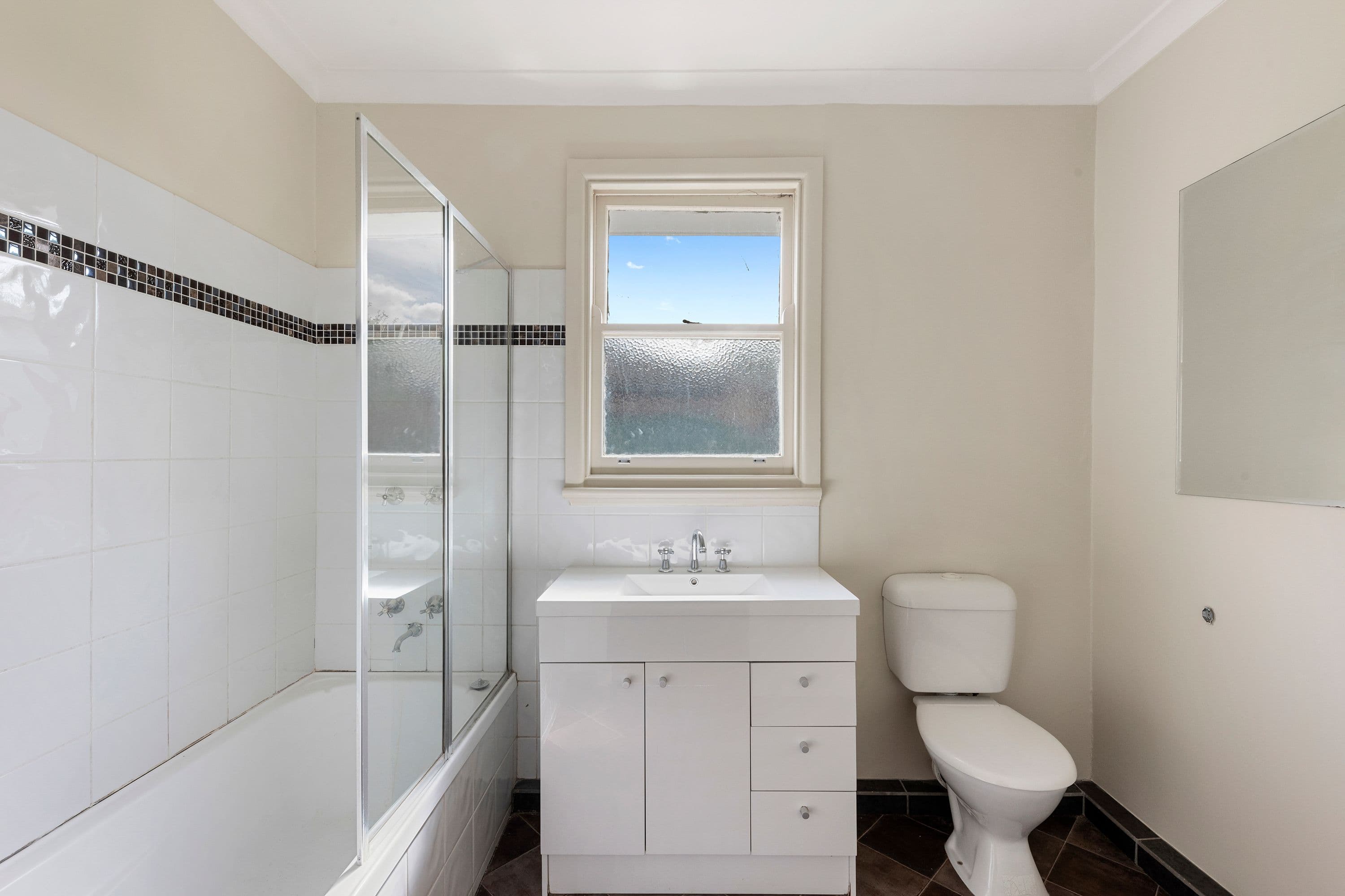 5 Nankoor Street, Golden Square VIC 3555, Golden Square - Thumbnail 2