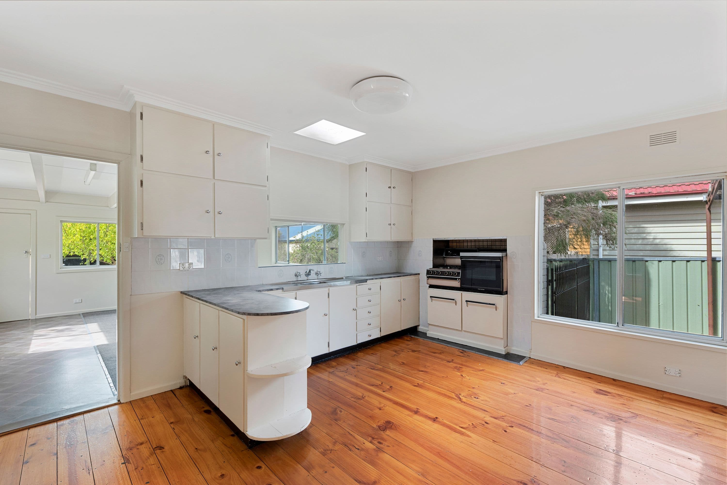 5 Nankoor Street, Golden Square VIC 3555, Golden Square - Thumbnail 5