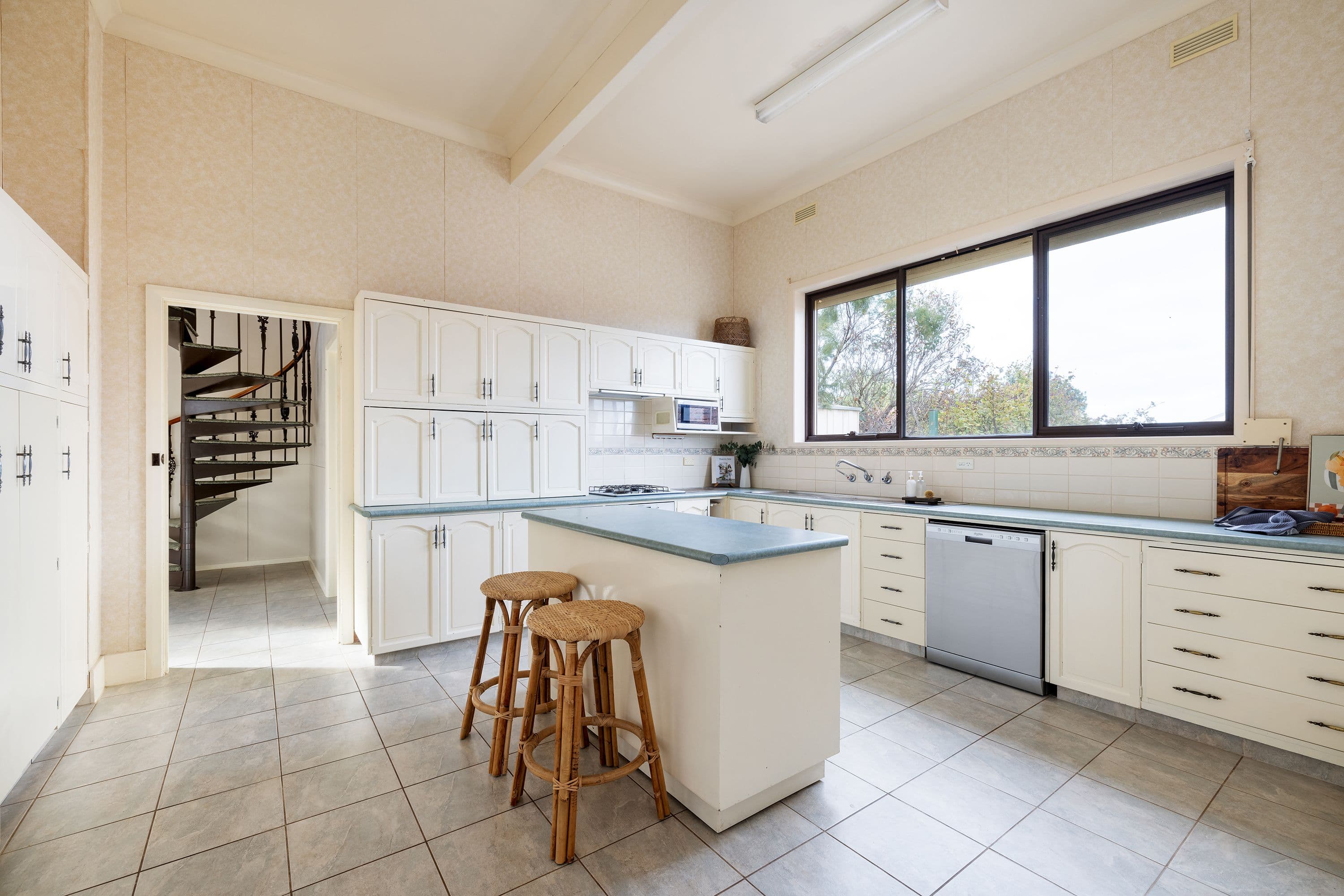 214 Liebig Street, Warrnambool VIC 3280, Warrnambool - Thumbnail 4