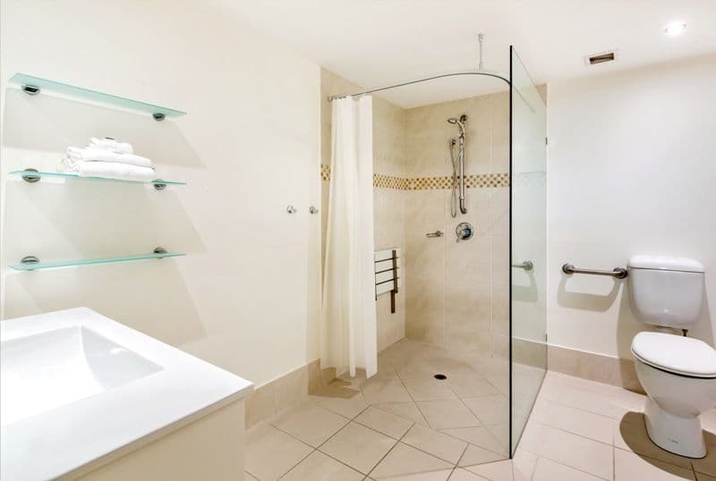 Unit 406 'Ocean Views Resort' 115 Bulcock Street, CALOUNDRA QLD 4551, Caloundra - Thumbnail 5