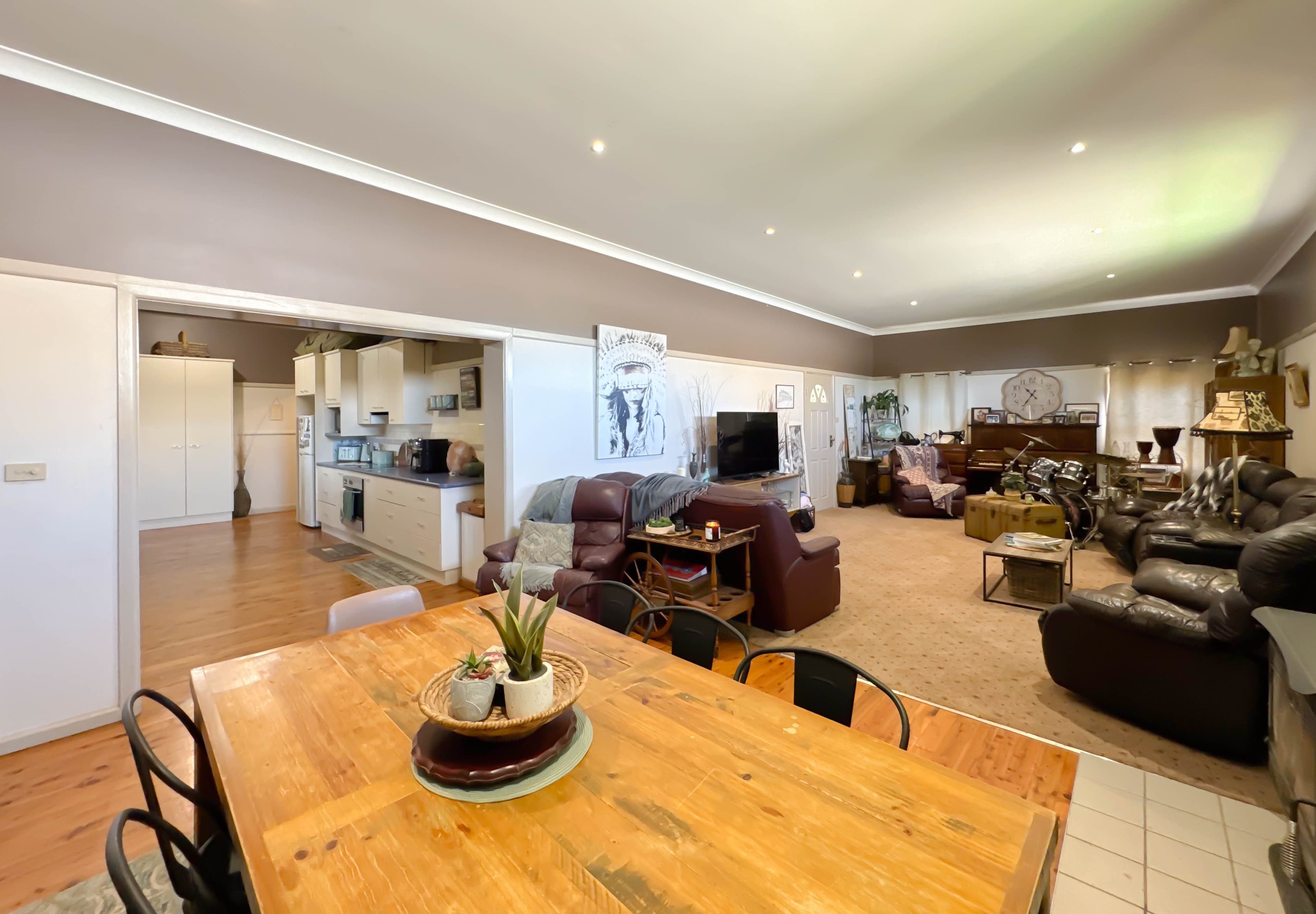 42 Albert Street, Parkes NSW 2870, Parkes - Thumbnail 3