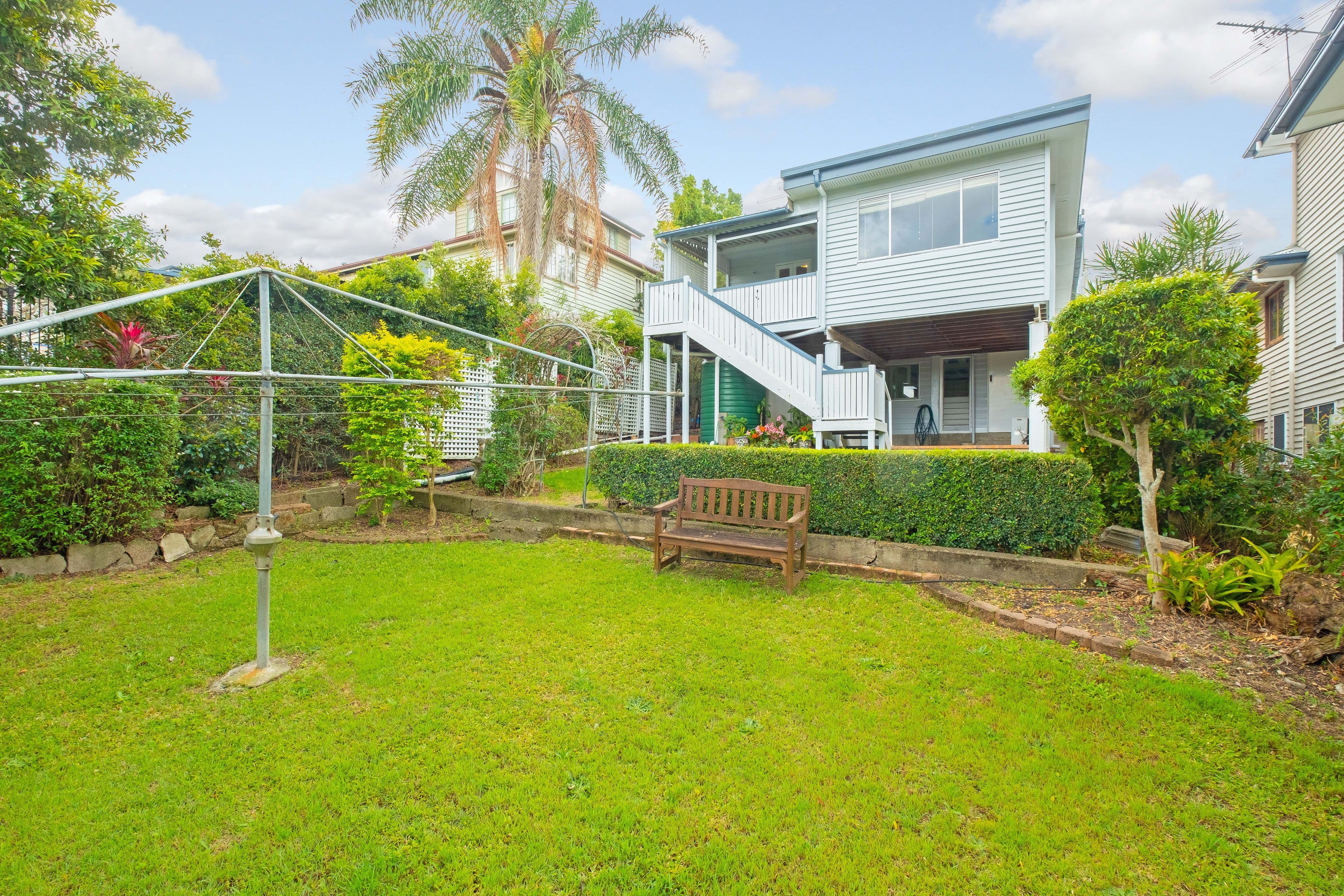17 Emma Street, Holland Park West QLD 4121, Holland Park West - Thumbnail 2