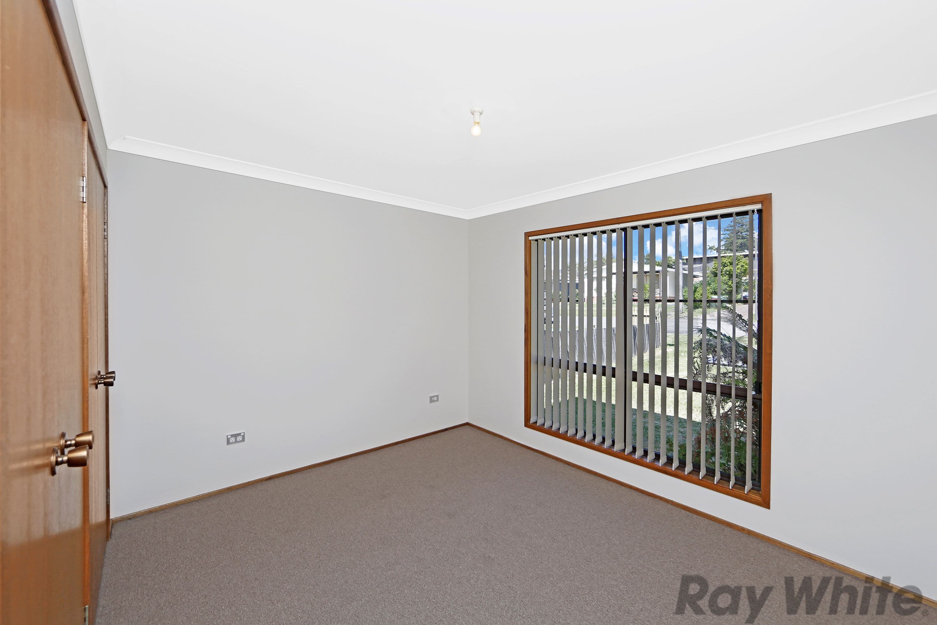 41 Delia Avenue, Budgewoi - Thumbnail 5
