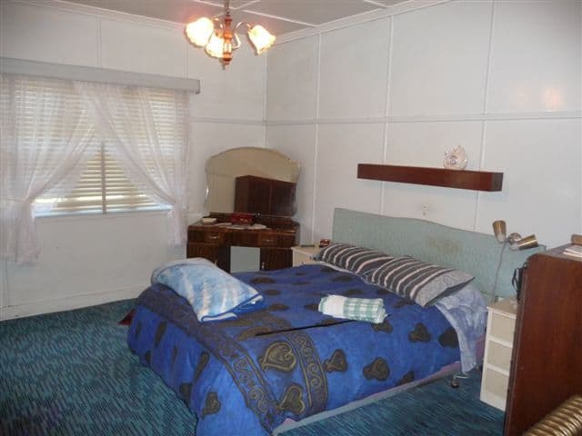 13 Warwick Street, HARRISTOWN QLD 4350, Harristown - Thumbnail 5