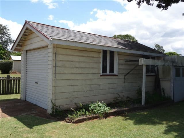 13 Warwick Street, HARRISTOWN QLD 4350, Harristown - Thumbnail 8