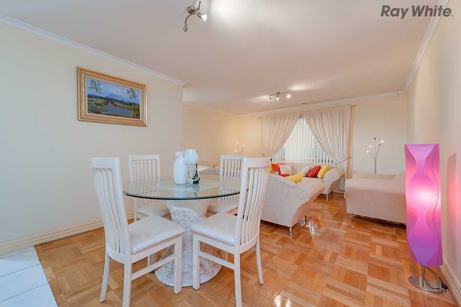 11 Flemming Avenue, Burnside VIC 3023, Burnside - Thumbnail 3