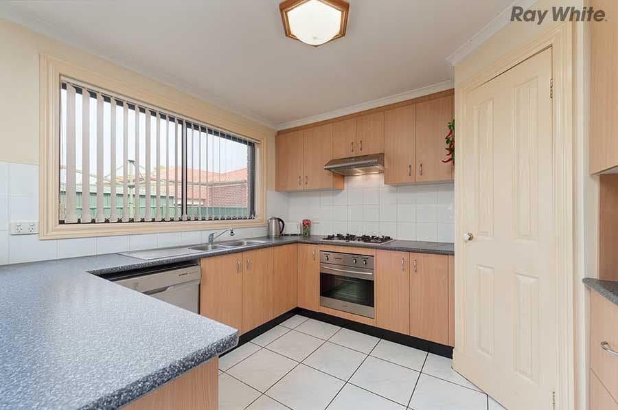 11 Flemming Avenue, Burnside VIC 3023, Burnside - Thumbnail 8