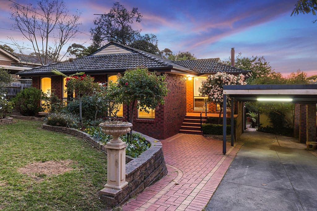 40 Barrington Road, Barrington, Barrington - Image 1
