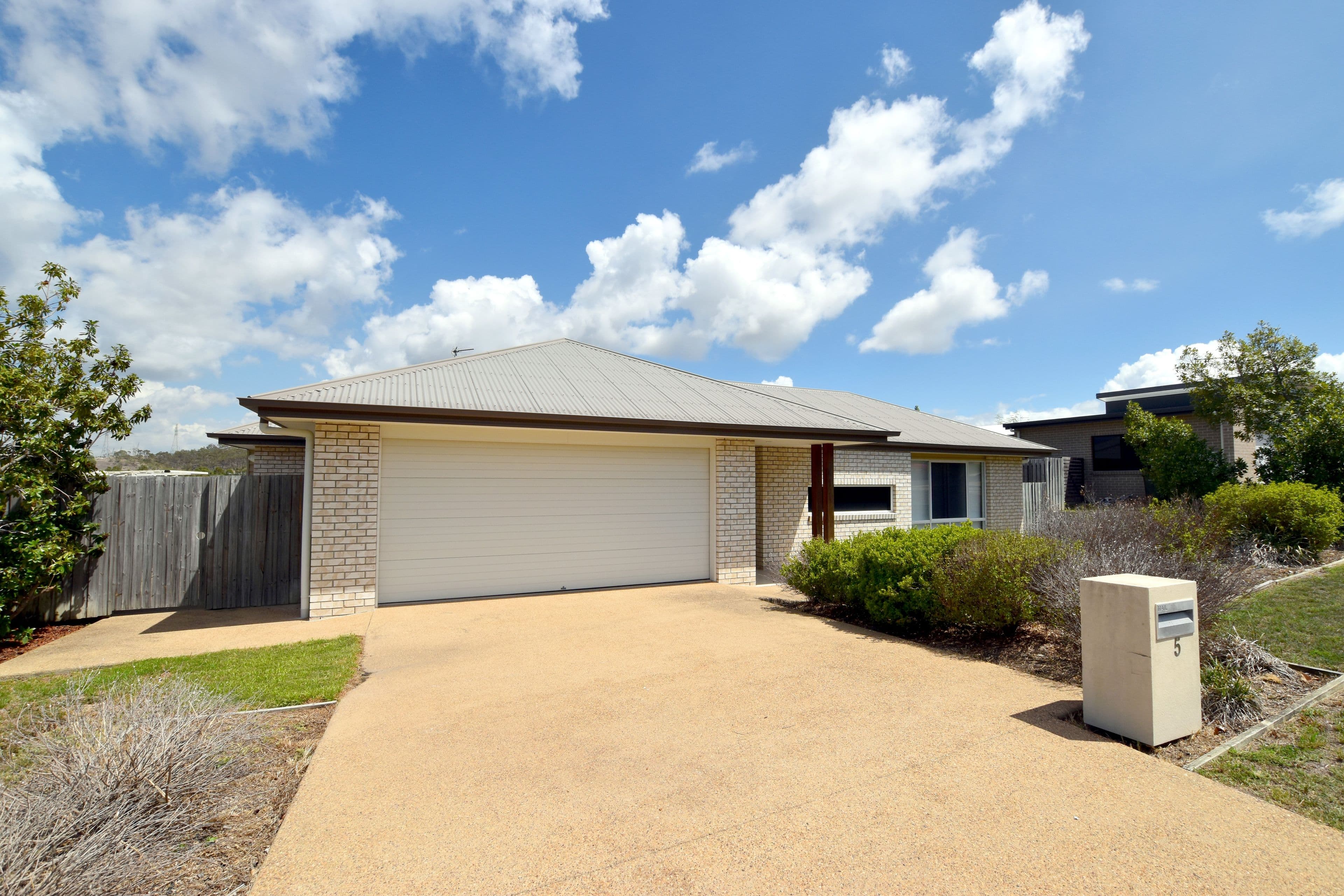 5 Florey Place, Kirkwood QLD 4680, Kirkwood - Image 1