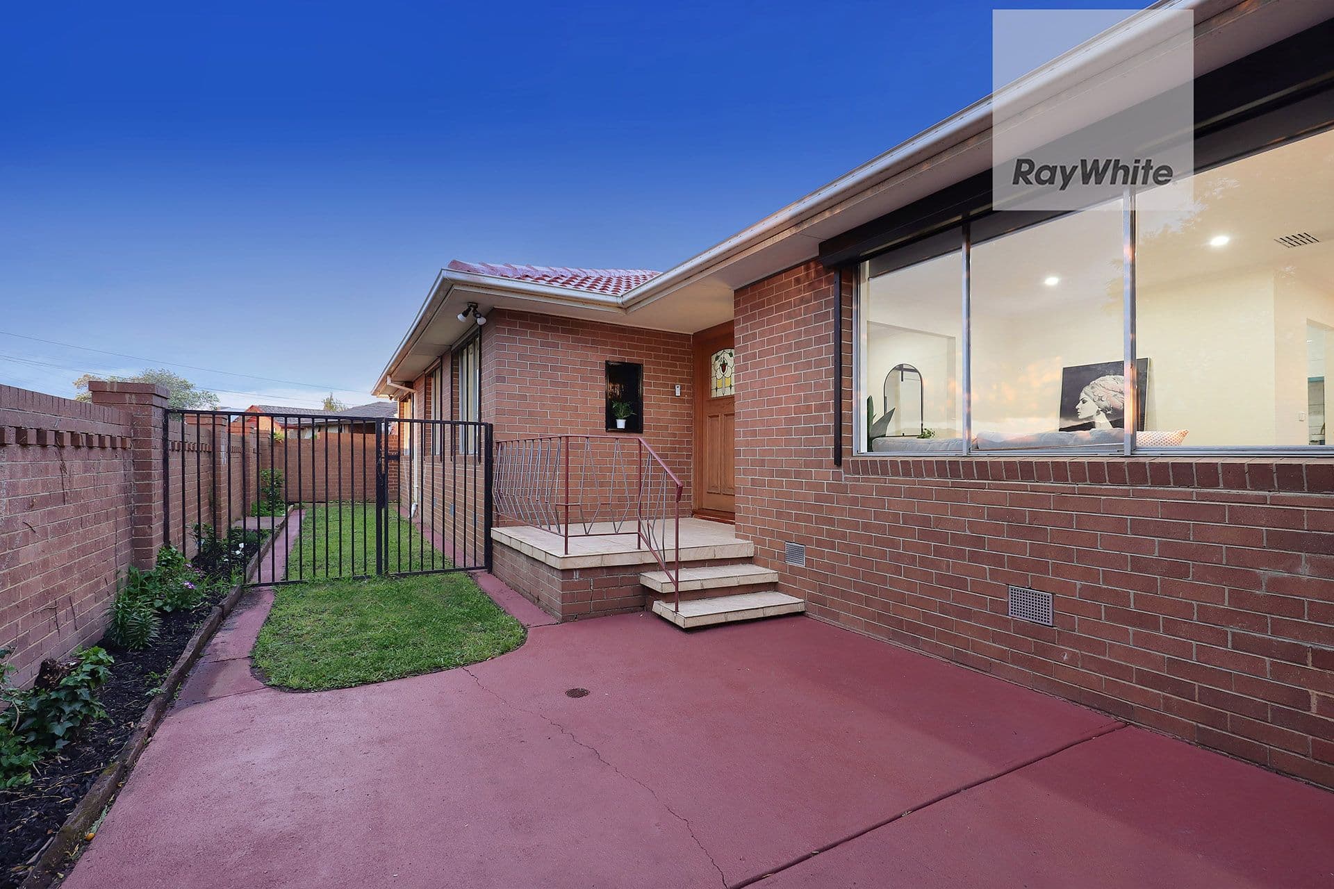 18 Dunfield Drive, Gladstone Park VIC 3043, Gladstone Park - Thumbnail 3