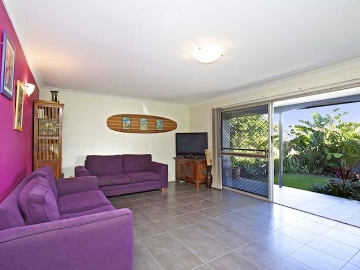 353 Adina Avenue, BILINGA QLD 4225, Bilinga - Thumbnail 2