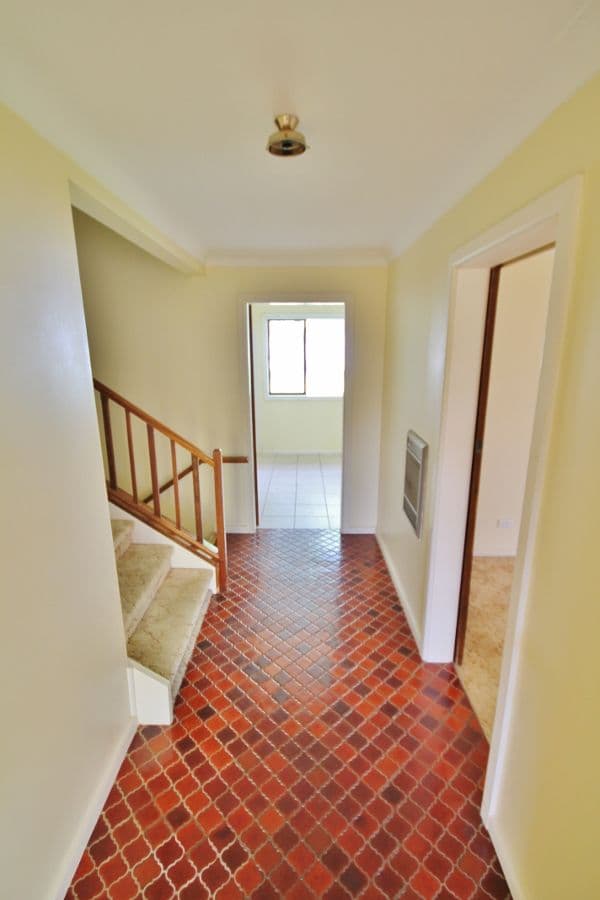26 Taylor Road, YOUNG NSW 2594, Young - Thumbnail 3