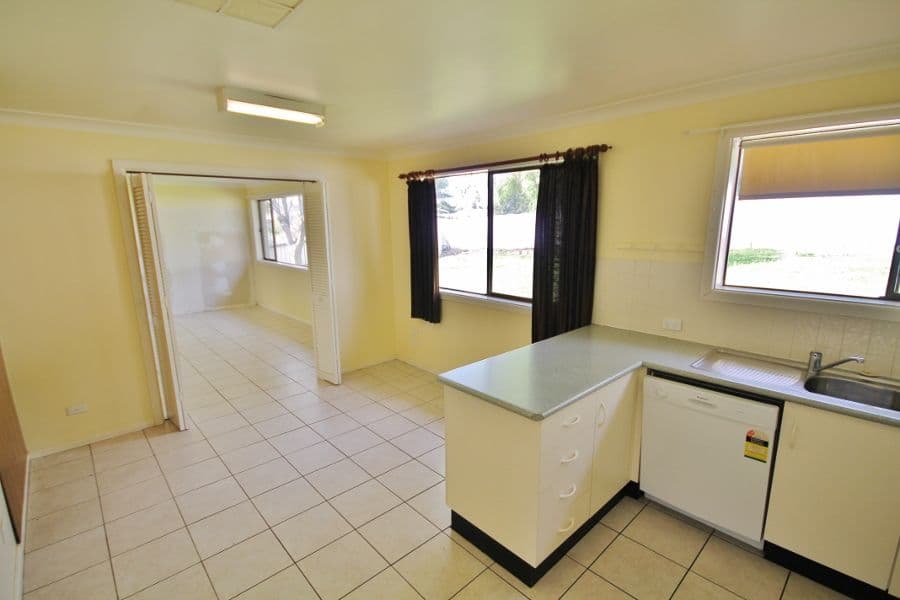 26 Taylor Road, YOUNG NSW 2594, Young - Thumbnail 5