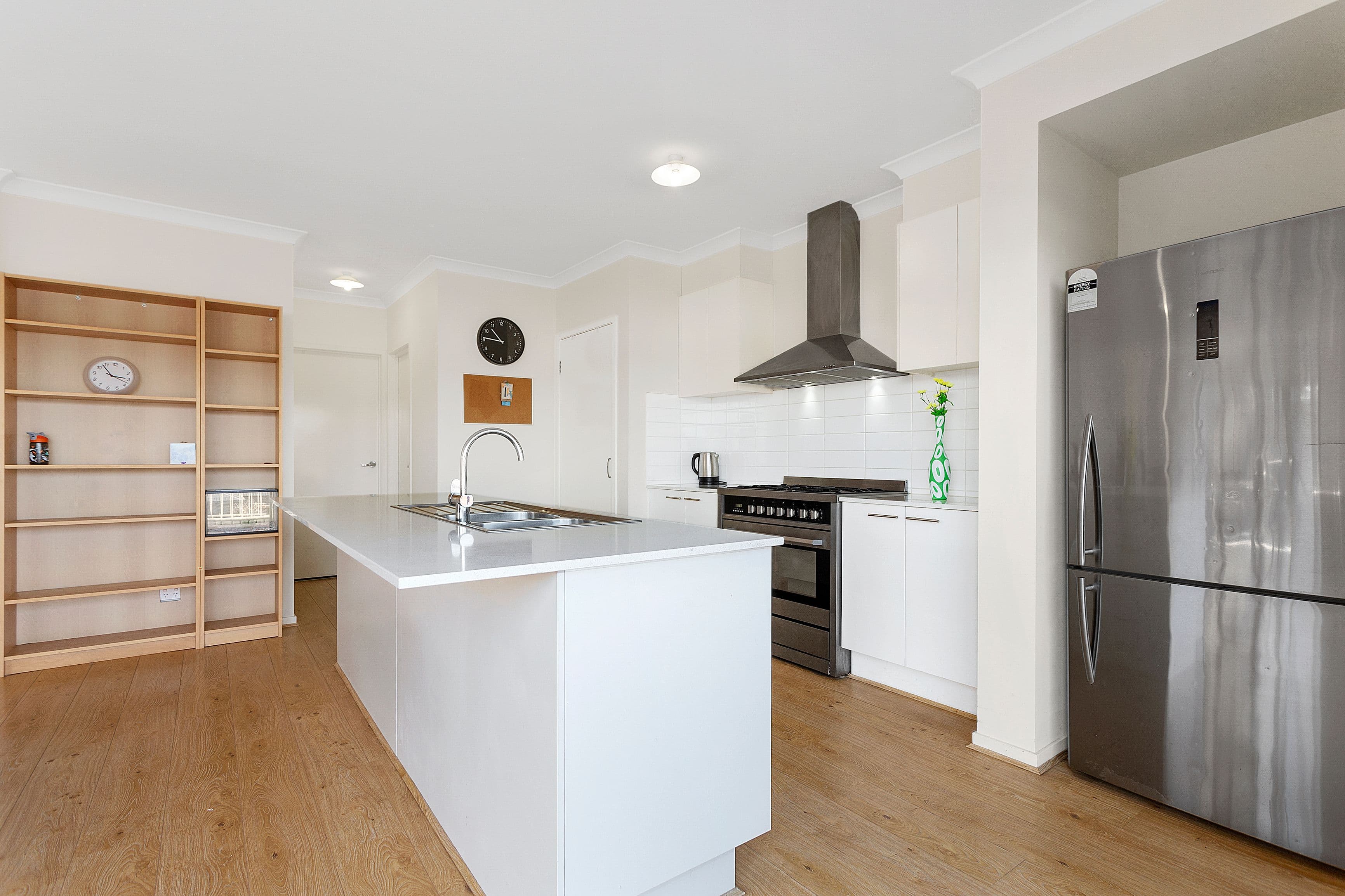 17 Ambridge Street, Mernda VIC 3754, Mernda - Thumbnail 2