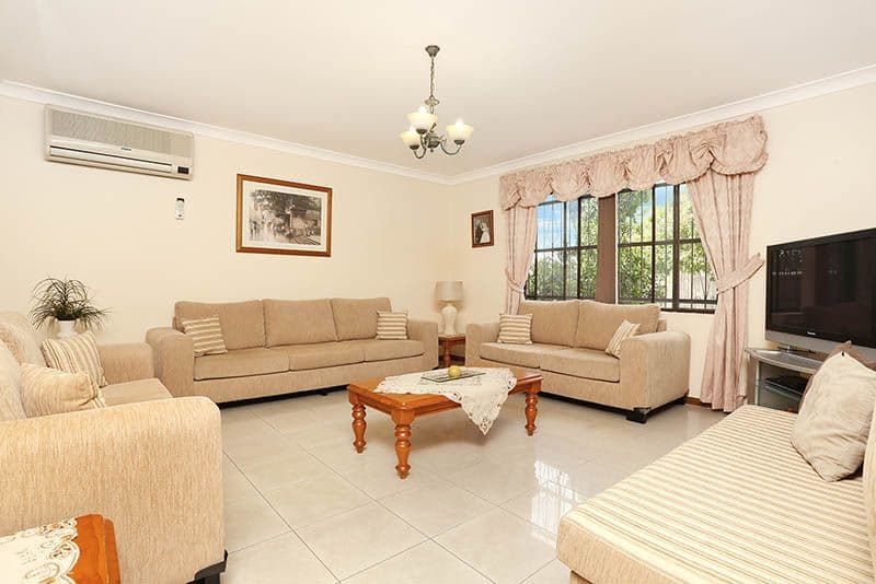 28 Garment Street, Prairiewood - Thumbnail 2