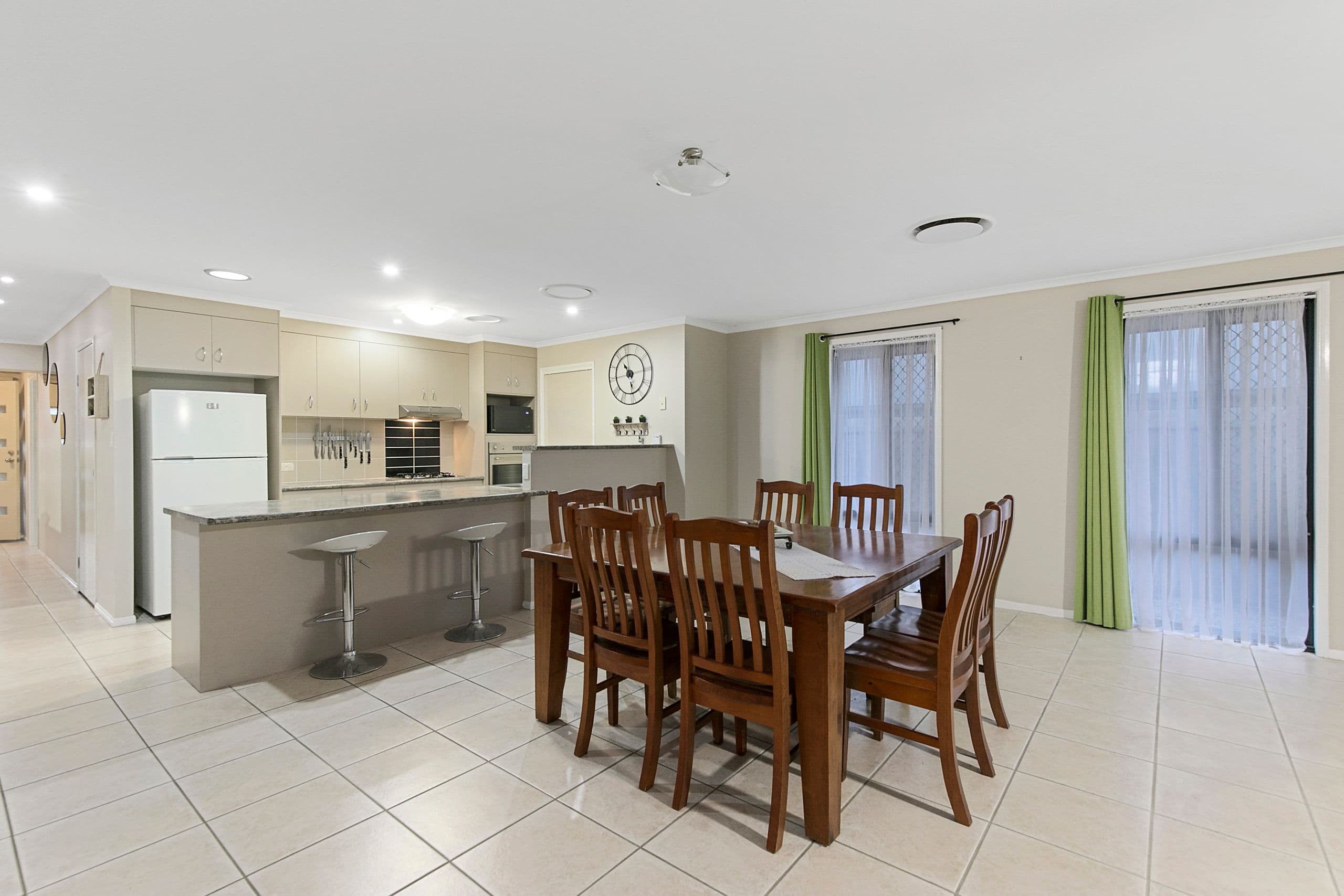 4 Cole Street, Redland Bay QLD 4165, Redland Bay - Thumbnail 3