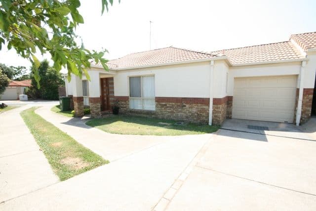 40 Merrilaine Crescent, MERRIMAC QLD 4226, Merrimac - Image 1