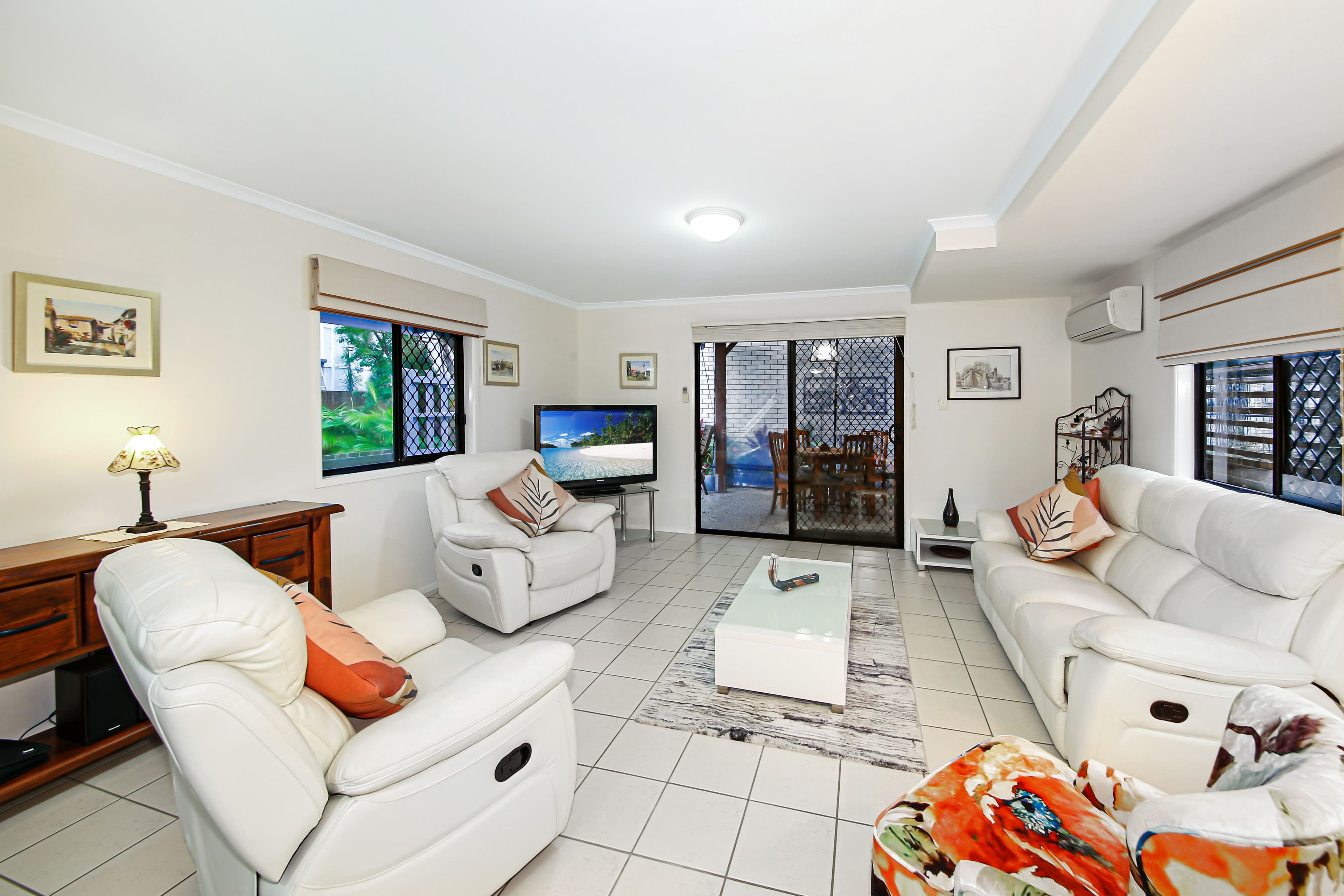 7 Roberts Street, Golden Beach QLD 4551, Golden Beach - Thumbnail 3