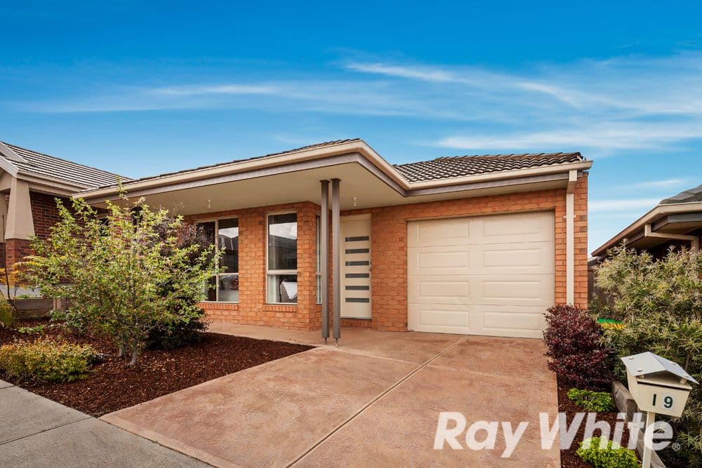 19 McKenzie Way, Doreen VIC 3754, Doreen - Image 1
