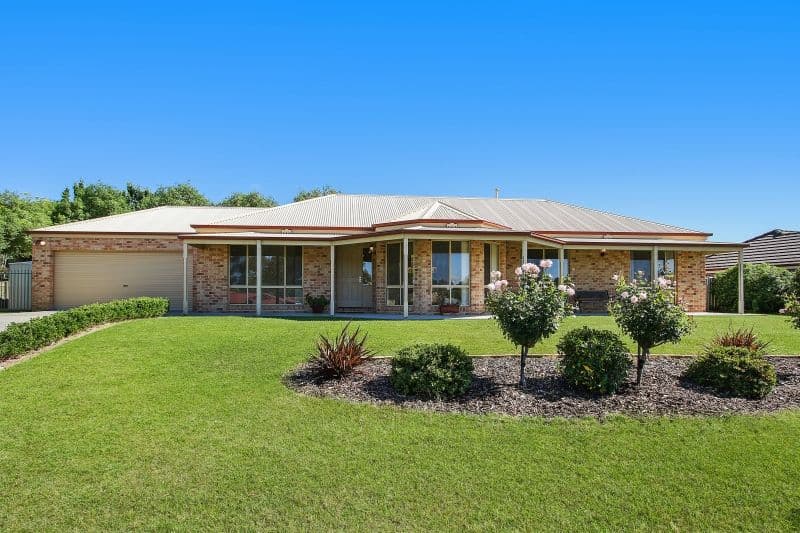 40 Heppner Court, Thurgoona - Image 1