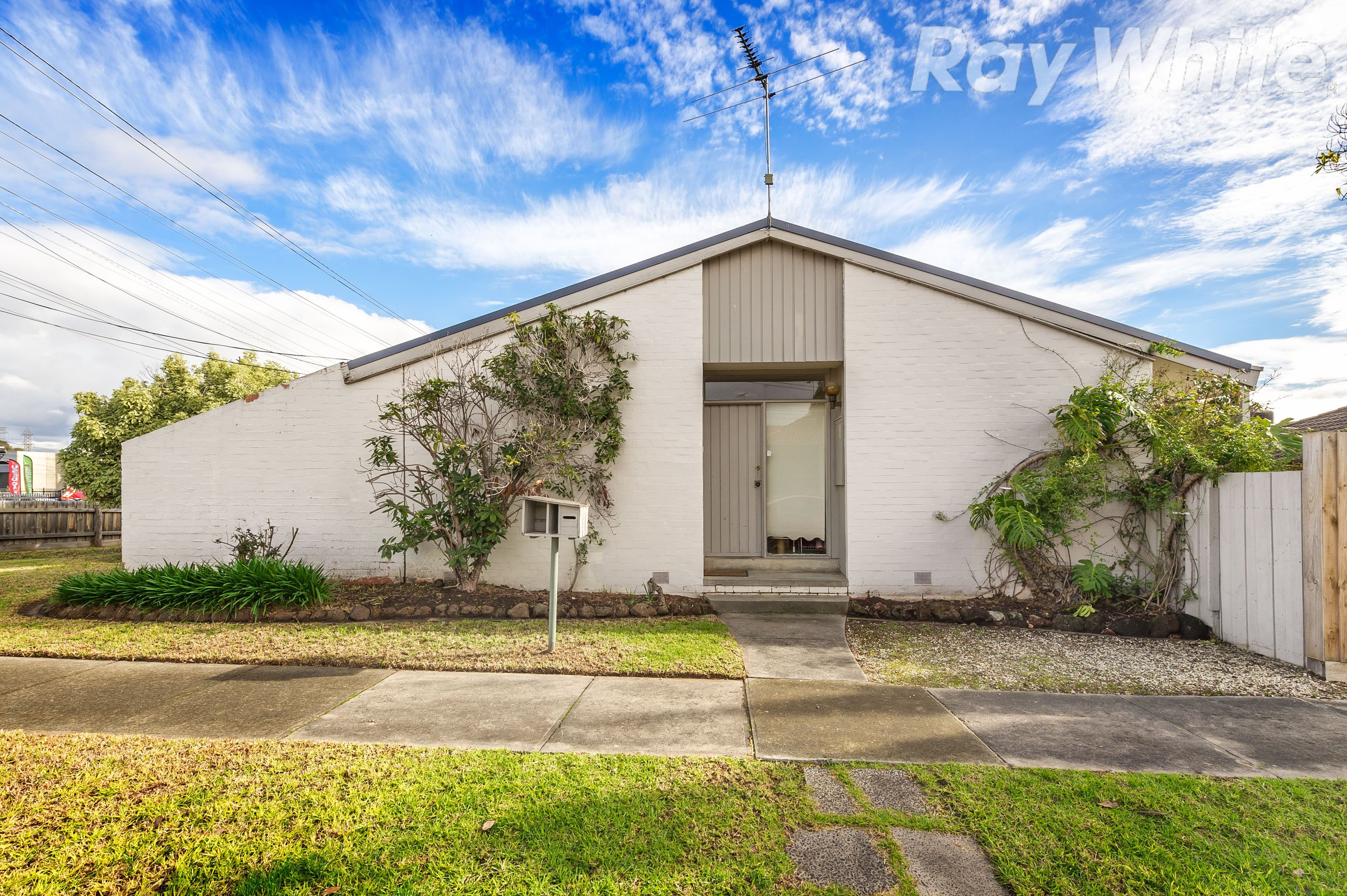 19 Second Avenue, Woolgoolga, Woolgoolga - Image 1