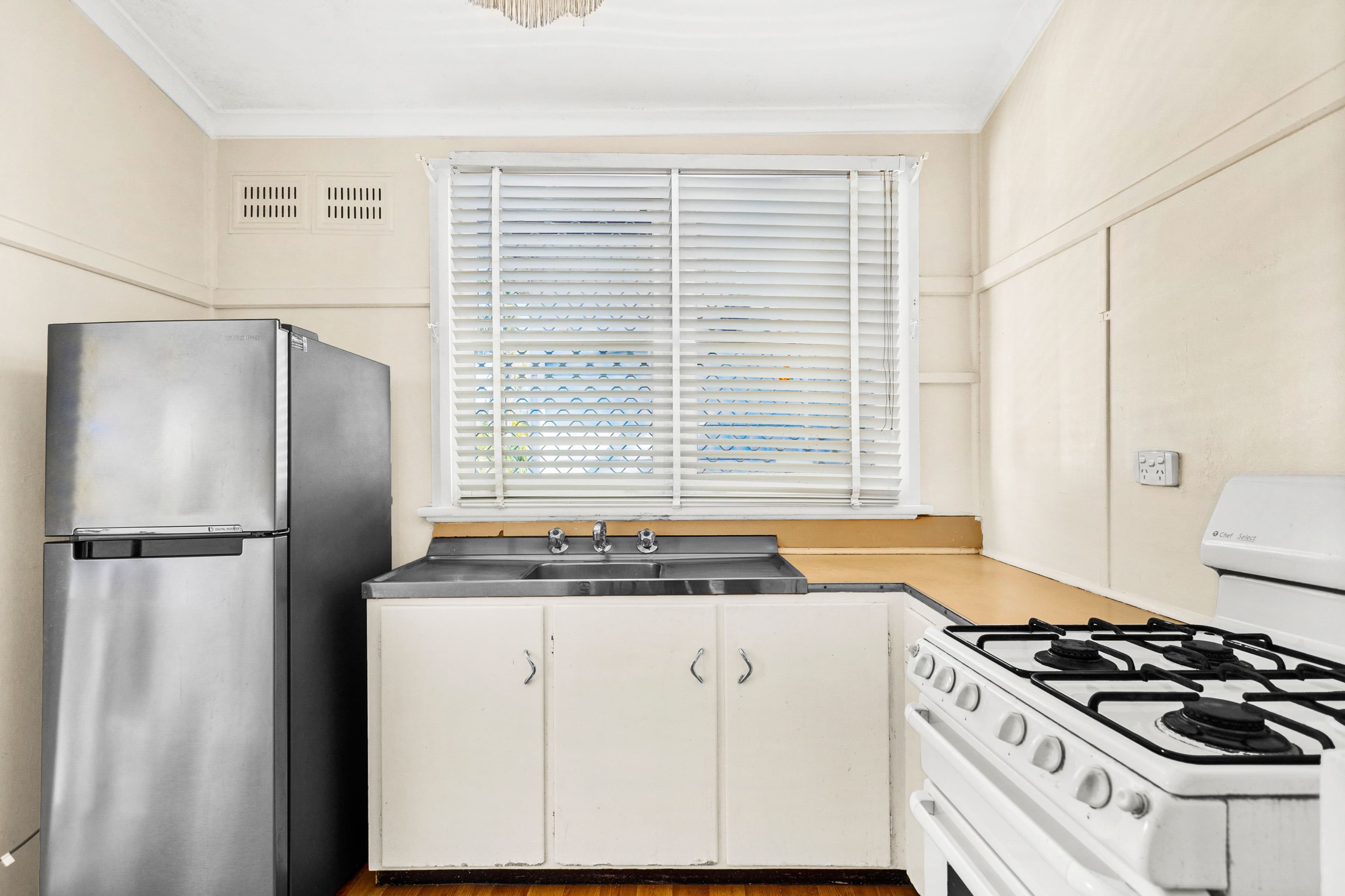 16 Dudley Street, Wollongong NSW 2500, Wollongong - Thumbnail 3