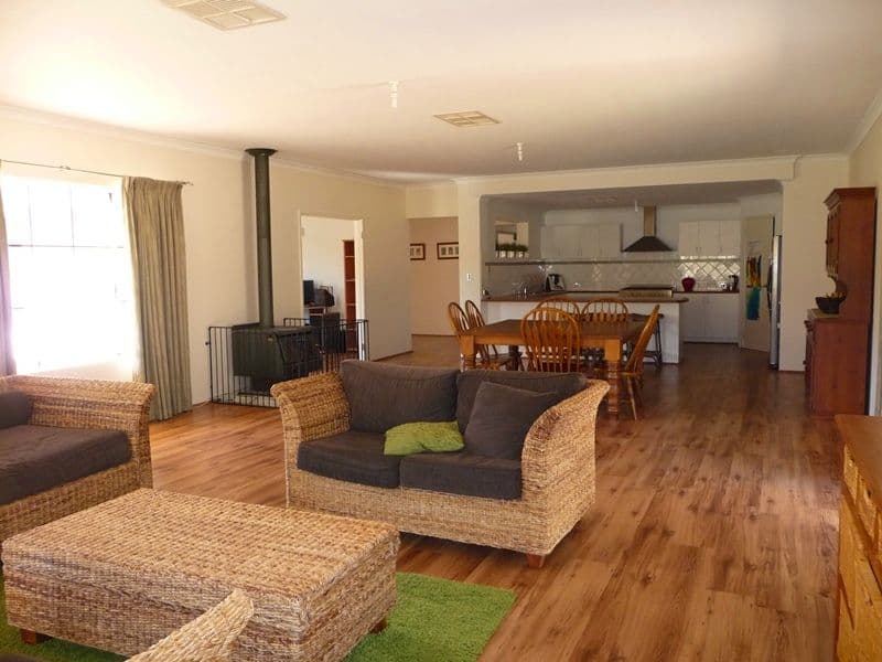 67 Santa Gertrudis Drive, LOWER CHITTERING WA 6084, Lower Chittering - Thumbnail 5
