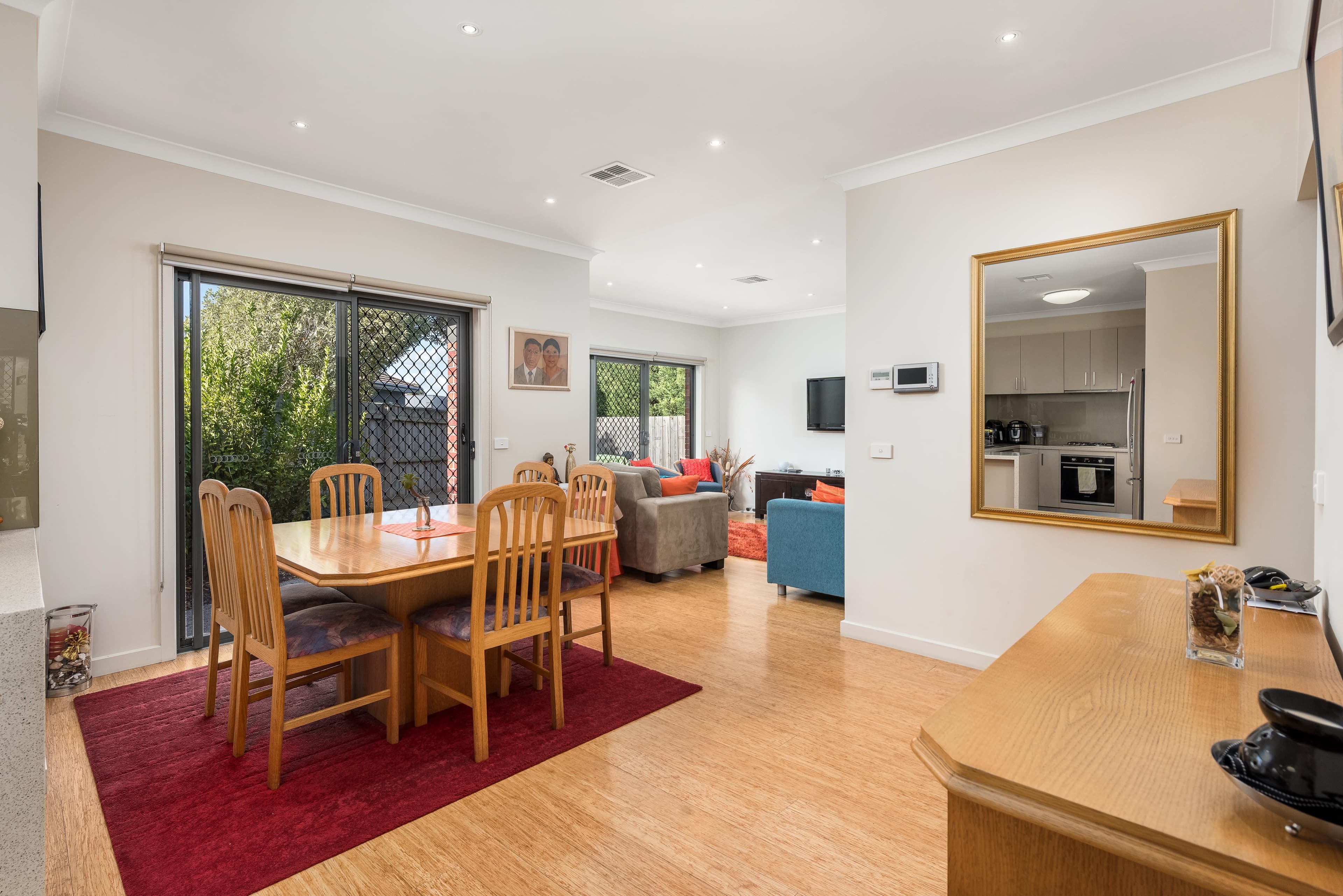 570 Grimshaw Street, Bundoora VIC 3083, Bundoora - Thumbnail 4