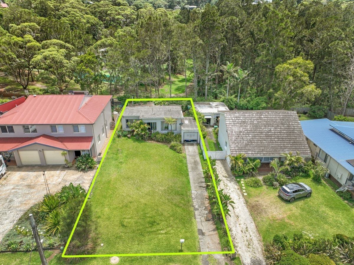 67 Del Rio Drive, Copacabana, NSW, Copacabana - Thumbnail 2