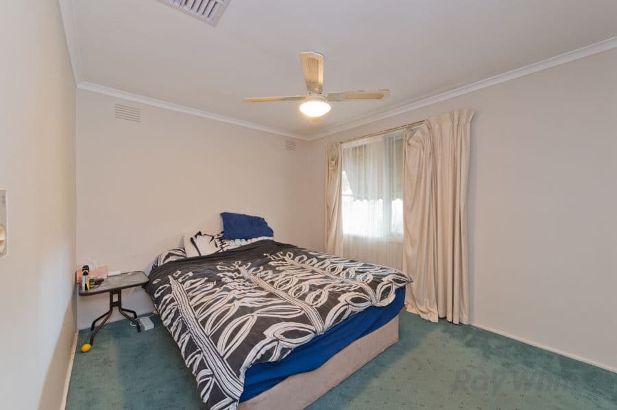 27 Tamar Drive, Melton South VIC 3338, Melton South - Thumbnail 7