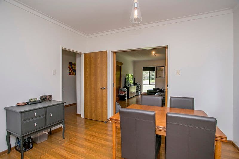 35 Orangedale Road, LESMURDIE WA 6076, Lesmurdie - Thumbnail 2