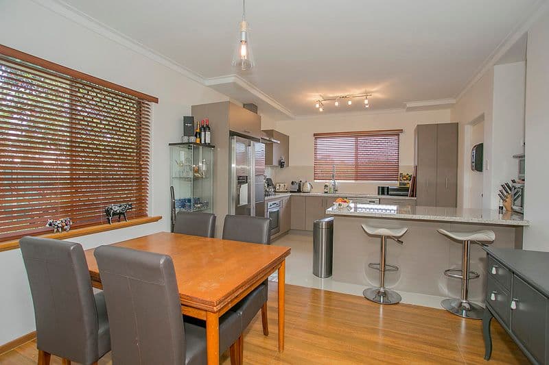 35 Orangedale Road, LESMURDIE WA 6076, Lesmurdie - Thumbnail 3