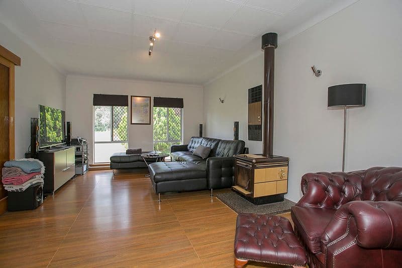 35 Orangedale Road, LESMURDIE WA 6076, Lesmurdie - Thumbnail 4