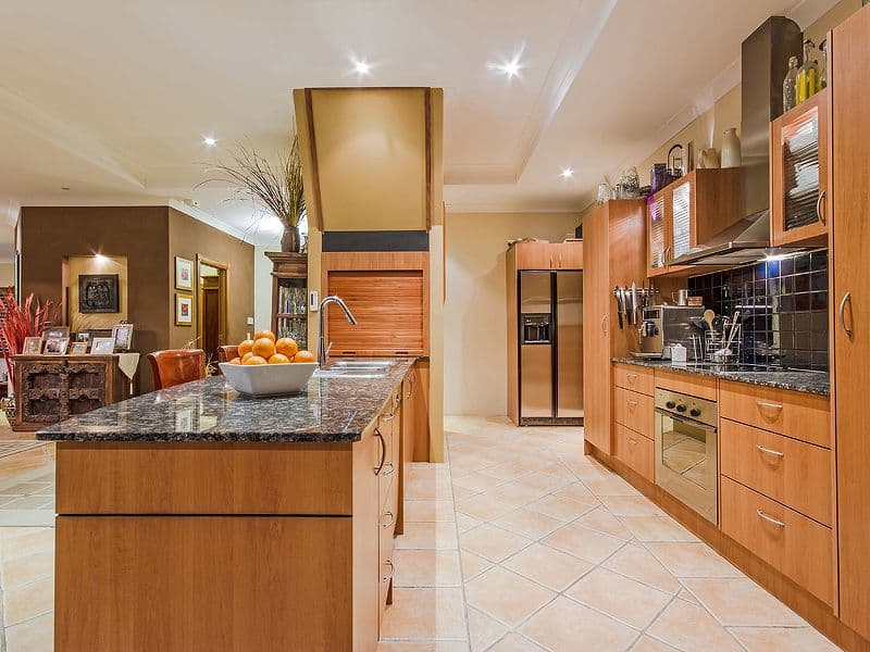 7 Wiltshire Drive, MUDGEERABA QLD 4213, Mudgeeraba - Thumbnail 3