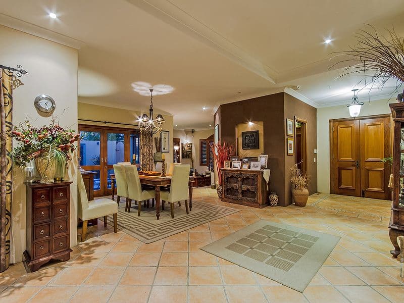 7 Wiltshire Drive, MUDGEERABA QLD 4213, Mudgeeraba - Thumbnail 6