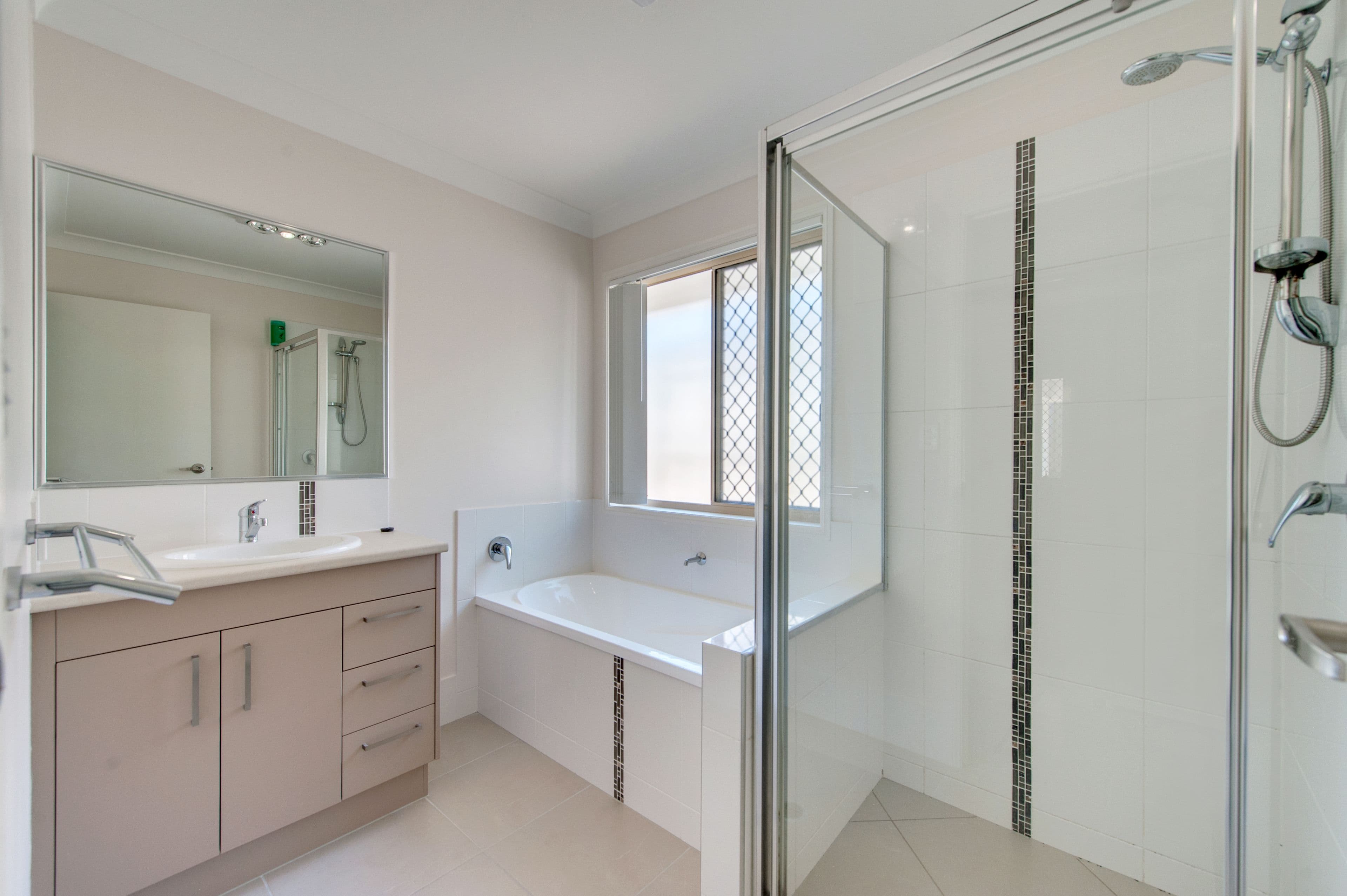 3 Madison Street, Heathwood QLD 4110, Heathwood - Thumbnail 2