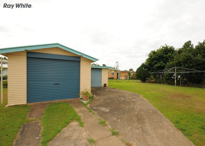 94  Corfield Street, POINT VERNON QLD 4655, Point Vernon - Thumbnail 7