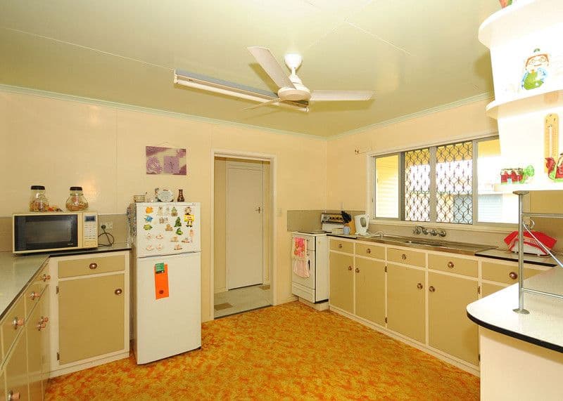 94  Corfield Street, POINT VERNON QLD 4655, Point Vernon - Thumbnail 8