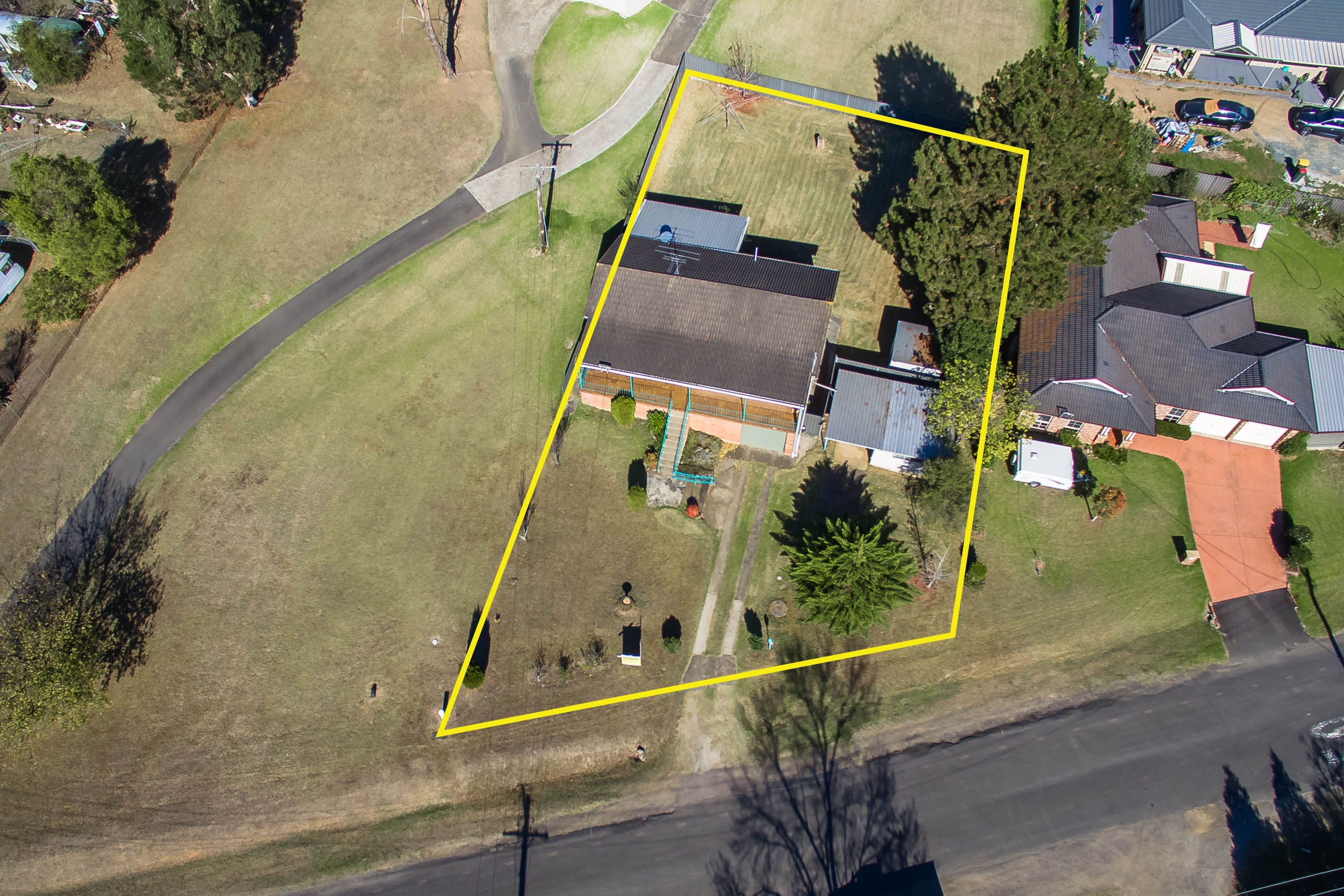2 Myrtle Creek Avenue, Tahmoor - Thumbnail 2