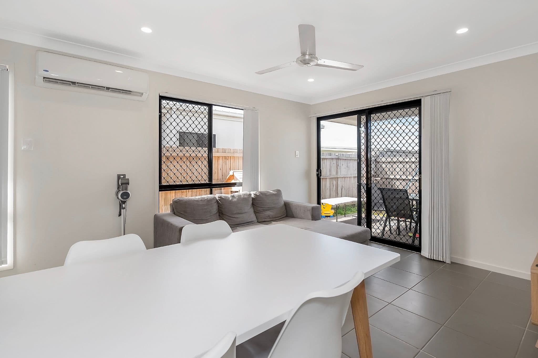 3 Ian Street, Pimpama QLD 4209, Pimpama - Thumbnail 2